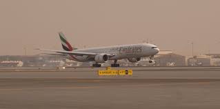 world's largest airline - via Daymix