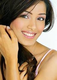 Freida Pinto Pictures: Freida Pinto ...
