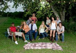 Renew Friday Night Lights - via Daymix