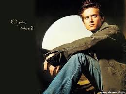 <b>elijah</b>-<b>wood</b>-wallpaper.jpg