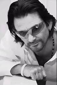 Image Bono impersonator & lookalike Picture
