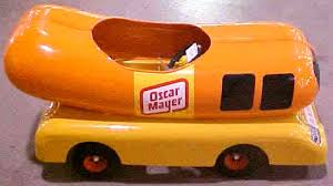 Oscar Meyer Wienermobile Pedal - via Daymix