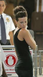 Kate Beckinsale - via Daymix