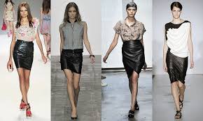 the leather pencil skirts: - via Daymix