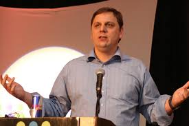 J. Michael Arrington (born - via Daymix