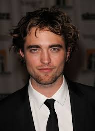Robert Pattinson Beats Johnny - via Daymix