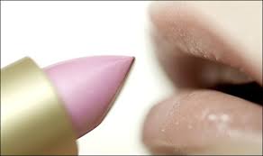 Free high-end cosmetics from - via Daymix