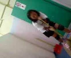 Video de toilet girl en youtube - Toilet Girl Toilet Funny Angry Poop