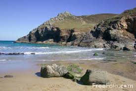 Chapel Porth Beach, Cornwall - via Daymix