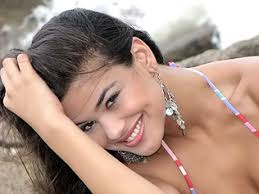 Mariana Bridi da Costa - via Daymix