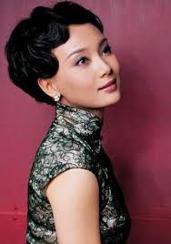哪位女星才是最美的“交际花”呢？