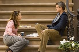 Phoenix (Amanda Peet) and Griffin 