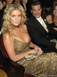 Image HQ Rachel Hunter Pictures: Picture