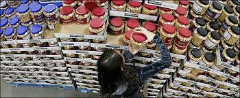 How Costco Became the - via Daymix