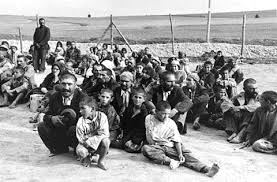 victims of the Holocaust - via Daymix