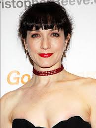 Image Dogs » Bebe Neuwirth Picture