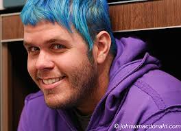 Perez Hilton - via Daymix