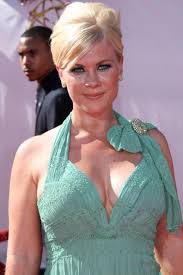   Alison Sweeney   looks stunning as    