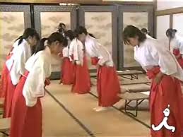 青森の神社で巫女アルバイトの