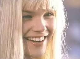 Image <b>Julie McCullough</b> Picture