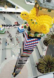 World's Tallest LEGO Tower. - via Daymix