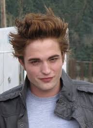 Robert Pattinson Hairstyles - via Daymix