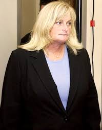 debbie rowe now want custody - via Daymix