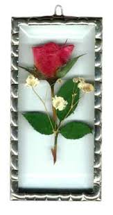 http://www.flowersinglass.com/butterfly.htm