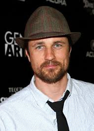 Image Email Me Martin Henderson Picture