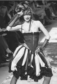 of fashion trends. - via Daymix