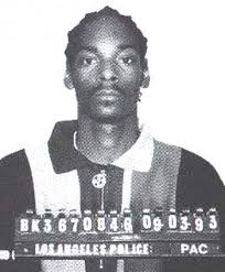 Snoop Dog was arrested - via Daymix