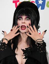 Halloween Makeup and Hair - - - via Daymix