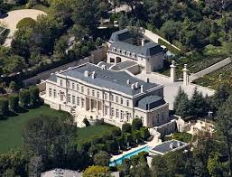 Holmby Hills? - via Daymix