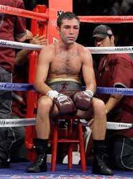 Oscar de la Hoya Image Manny Pacquiao Stops Oscar De La Hoya in Eight Rounds « FOULEDOUT! Picture 5