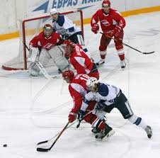Russian ice hockey - via Daymix
