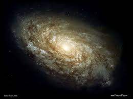 The Hubble Space Telescope - via Daymix