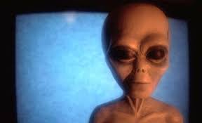 'aliens from outer space', - via Daymix