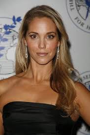 Elizabeth Berkley Picture 4