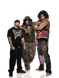 TapouT MMA clothing line - via Daymix