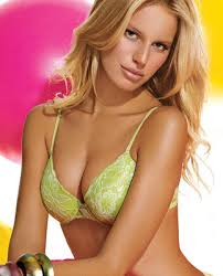 Image THE SEXIEST WOMAN IN THE WORLD Picture