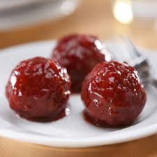 Party Meatballs Recipe - via Daymix
