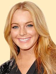 Lindsay Lohan Gets A Job » IMOOVIZINE