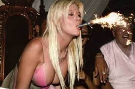 Image Cloris Leachman and <b>Tara Reid</b> Picture