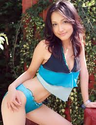 Image More about: <b>Reon Kadena</b> Picture