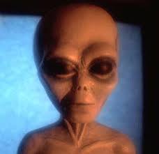 Aliens from outer space are - via Daymix