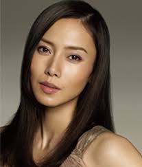 http://www.kanebo-cosmetics.jp/coffretdor/direction/images/elegance/picture.jpg