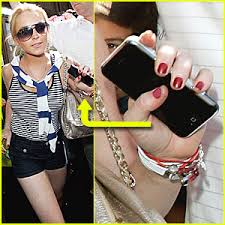 Image <b>Lindsay Lohan</b> has an iPhone Picture