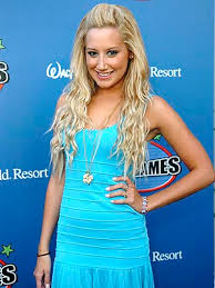 Image Who is <b>Ashley Tisdale's</b> idol? Picture