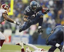 LB Lance Laury,