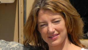 Image File:<b>Cynthia Watros</b> in Iraq. Picture